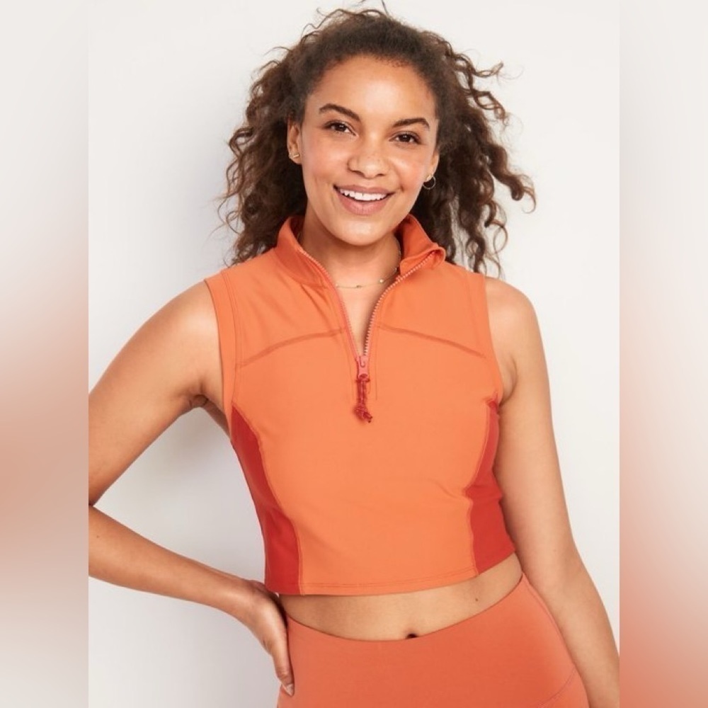 NEW! PowerSoft 1/2-Zip Sleeveless Cropped Top for Women - Size XL 